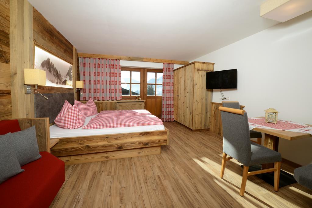 Haus Panorama Apartment Райт им Винкл Стая снимка